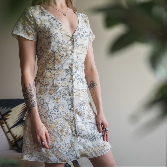 Aritzia - Wilfred Dress - Picture 1 of 3
